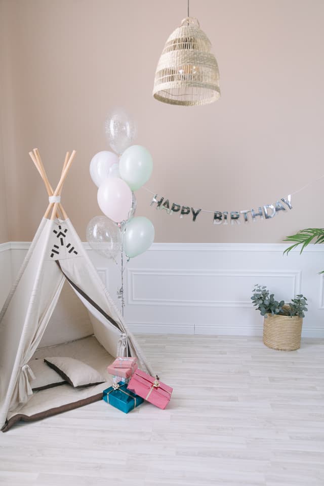 https://cloud.markethubtz.com/StorePics/6441776c7a4da2c9cd4c0b13/birthday-1.jpg